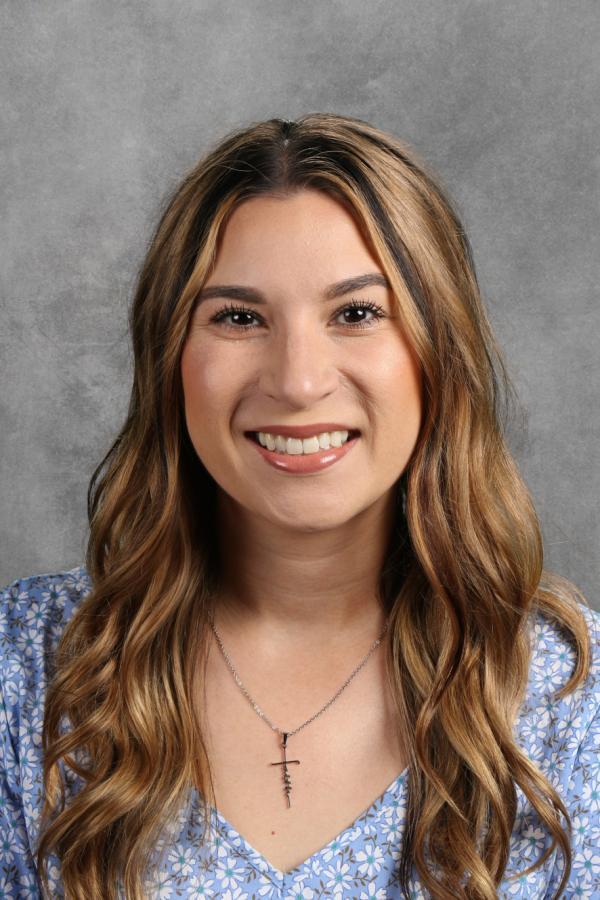 Stephanie Hernandez Picture