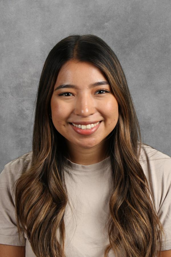 Daisy Flores Picture